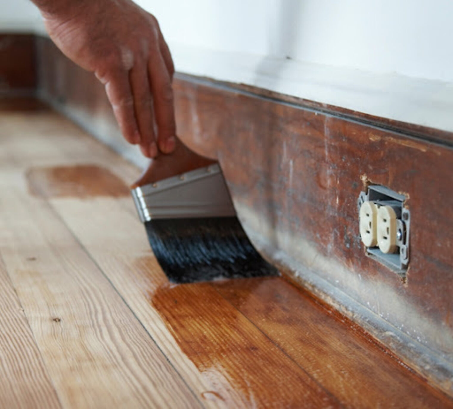 What Are the Best Interior Wood Stain and Sealer Options?
