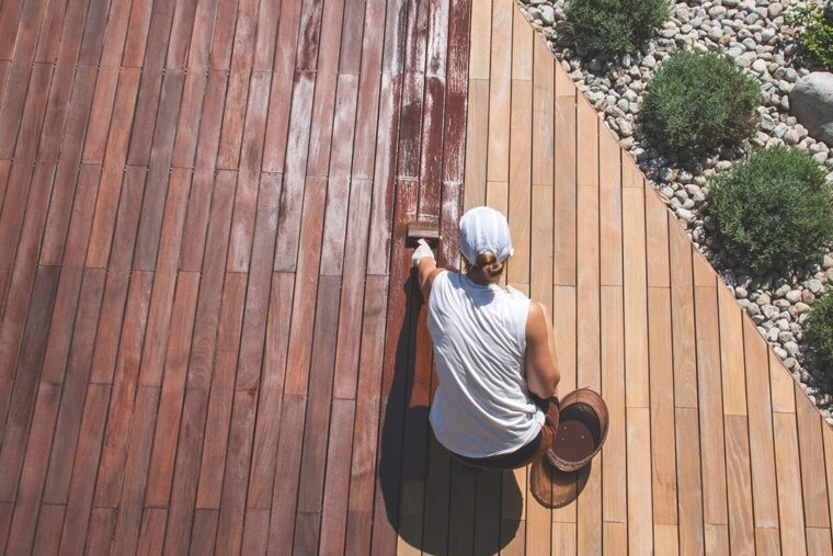 How To Stain a High-Traffic Deck